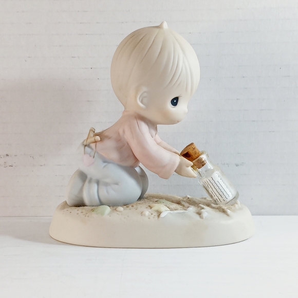 Precious Moments "Sending You Oceans Of Love" 1994 - Picture 2 of 10